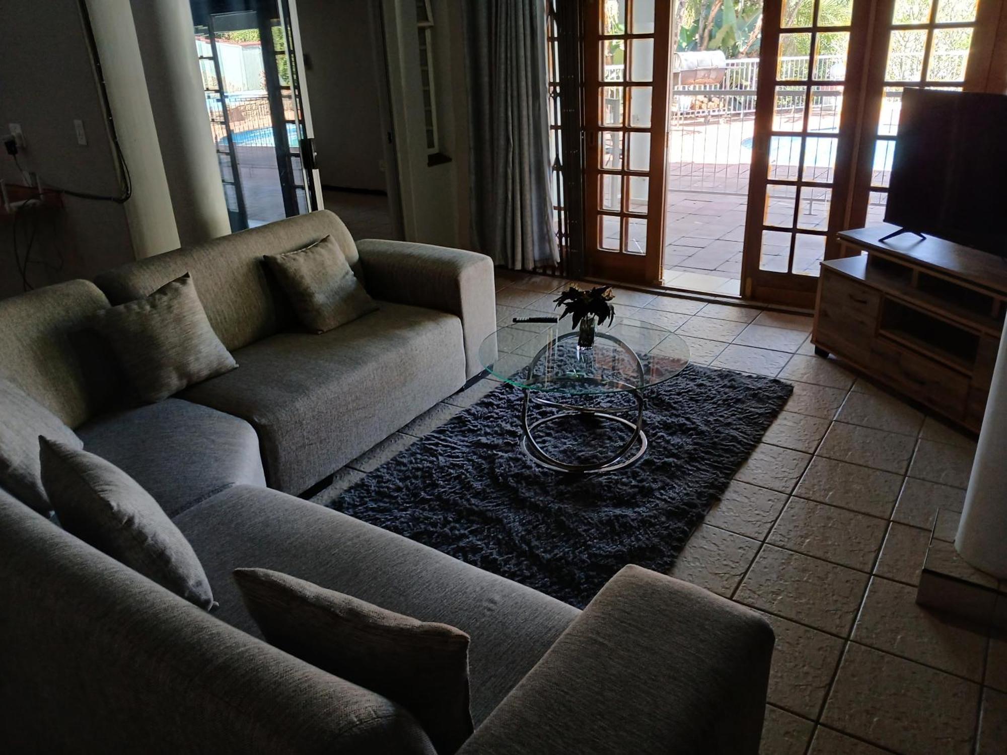 The Haven Guesthouse Ezulwini Lobamba Экстерьер фото