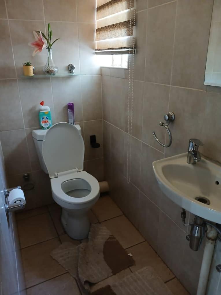 The Haven Guesthouse Ezulwini Lobamba Экстерьер фото